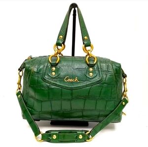 Coach RARE  Embossed Leather Croc Alligator Green Handbag crossbody